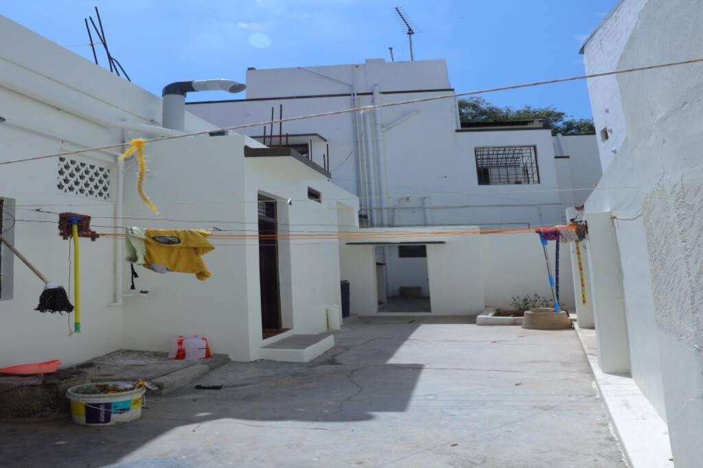 Heritage Home With 2 Bed/2 Bath With Kitchen In A Residential Neighborhood. Madurai Bagian luar foto