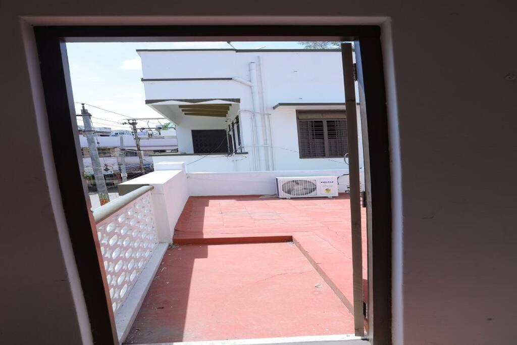 Heritage Home With 2 Bed/2 Bath With Kitchen In A Residential Neighborhood. Madurai Bagian luar foto